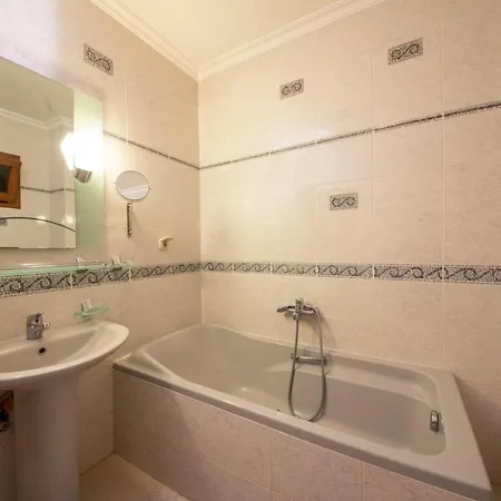 Villa Otantik Daily Weekly *